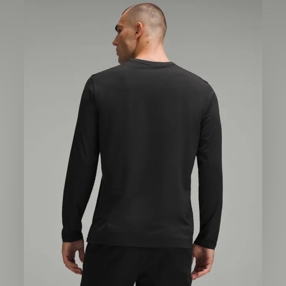 Lululemon The Fundamental LS (long sleeve) - Picture 3 of 7